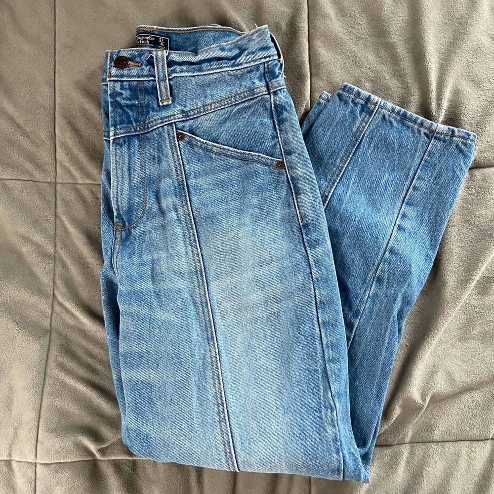ABERCROMBIE & FITCH JEANS